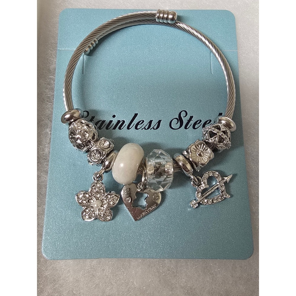 Stainless Steel Cable Wire Charm Bangle Bracelet Flower Heart Dangles Silver NWT